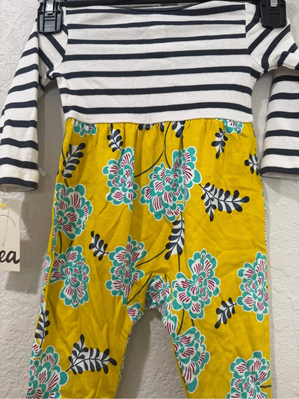 Tea collection chinese chrysanthemum print mix baby romper Size 3-6 Month